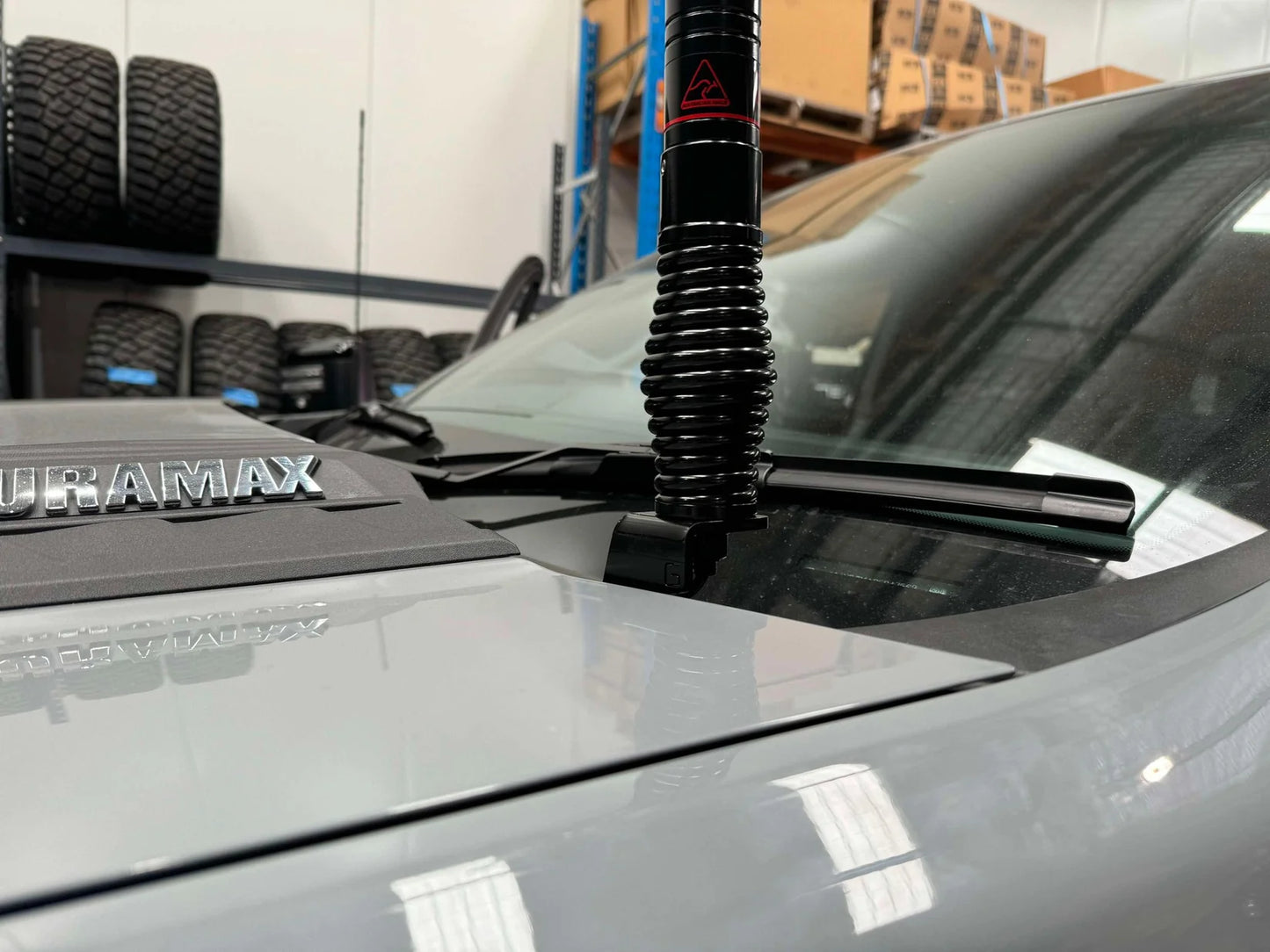 GMF 4x4 Chevrolet Silverado 2500 (2023+) Bonnet Aerial UHF Antenna Bracket (180-BB)