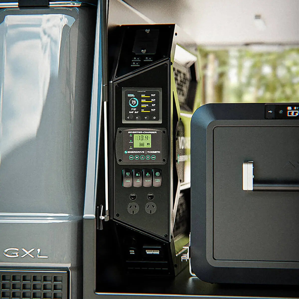 Enerdrive Voyager System - 3000W / 100A Inverter-Charger + 40A DC-DC (with Simarine SCQ50)