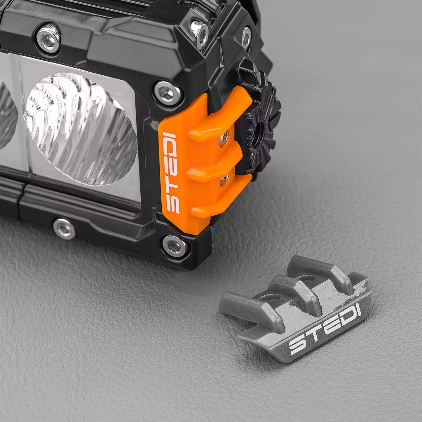 Stedi ST3301 Pro 7.5" 4 LED Work Light