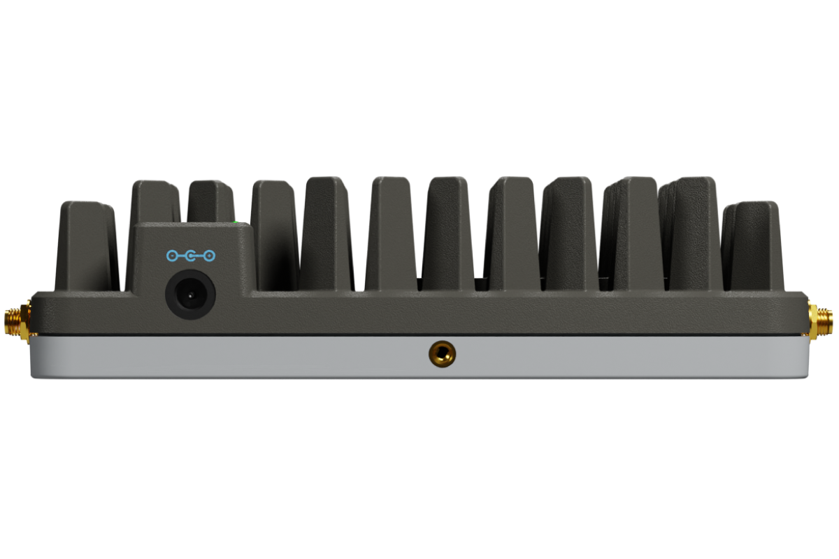 Nextivity Cel-Fi ROAM R41 Mobile Signal Booster – In-Vehicle 3G/4G/5G Coverage Solution