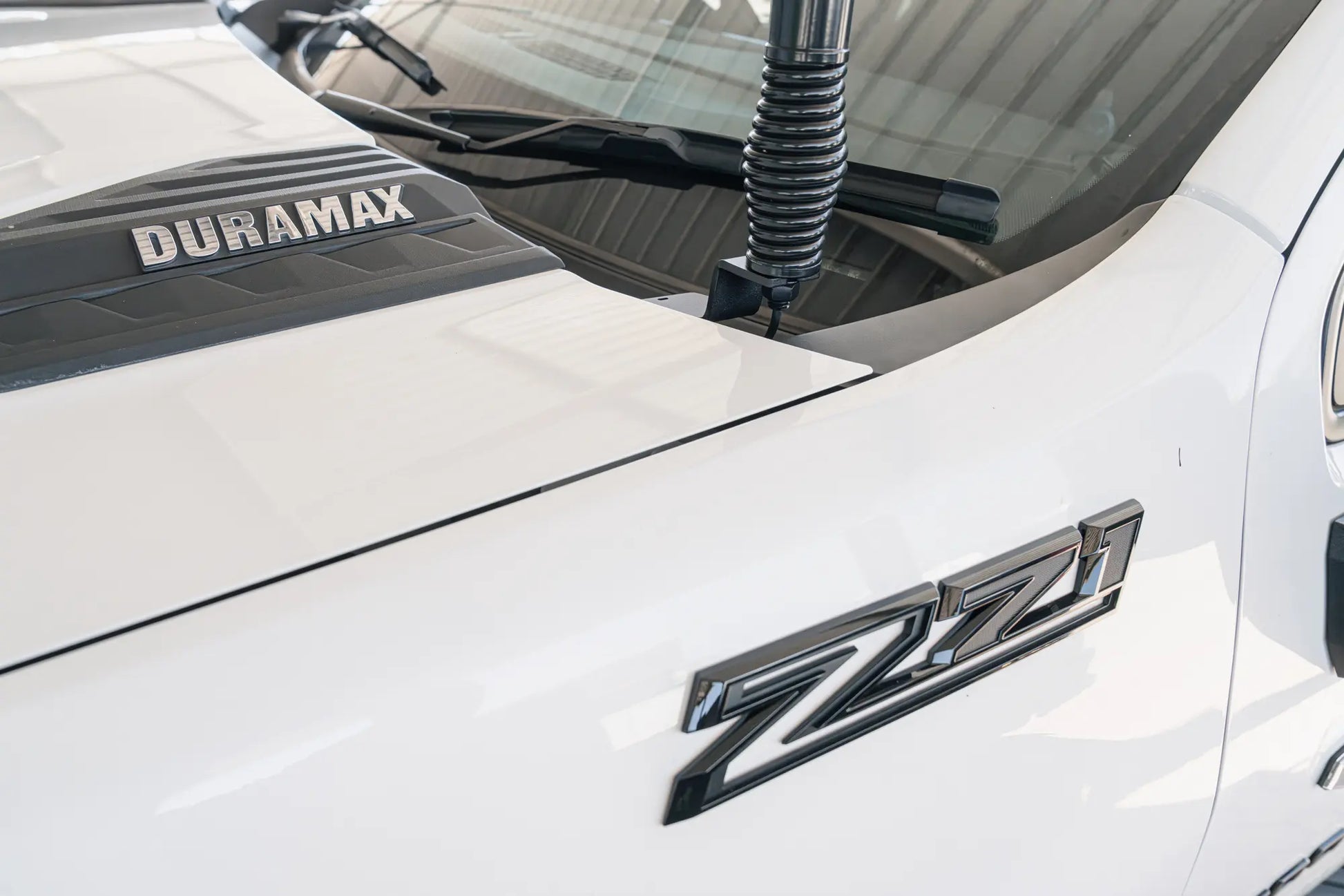 Chevrolet Silverado 2500 (2023.5+) with  UHF Communications Kit