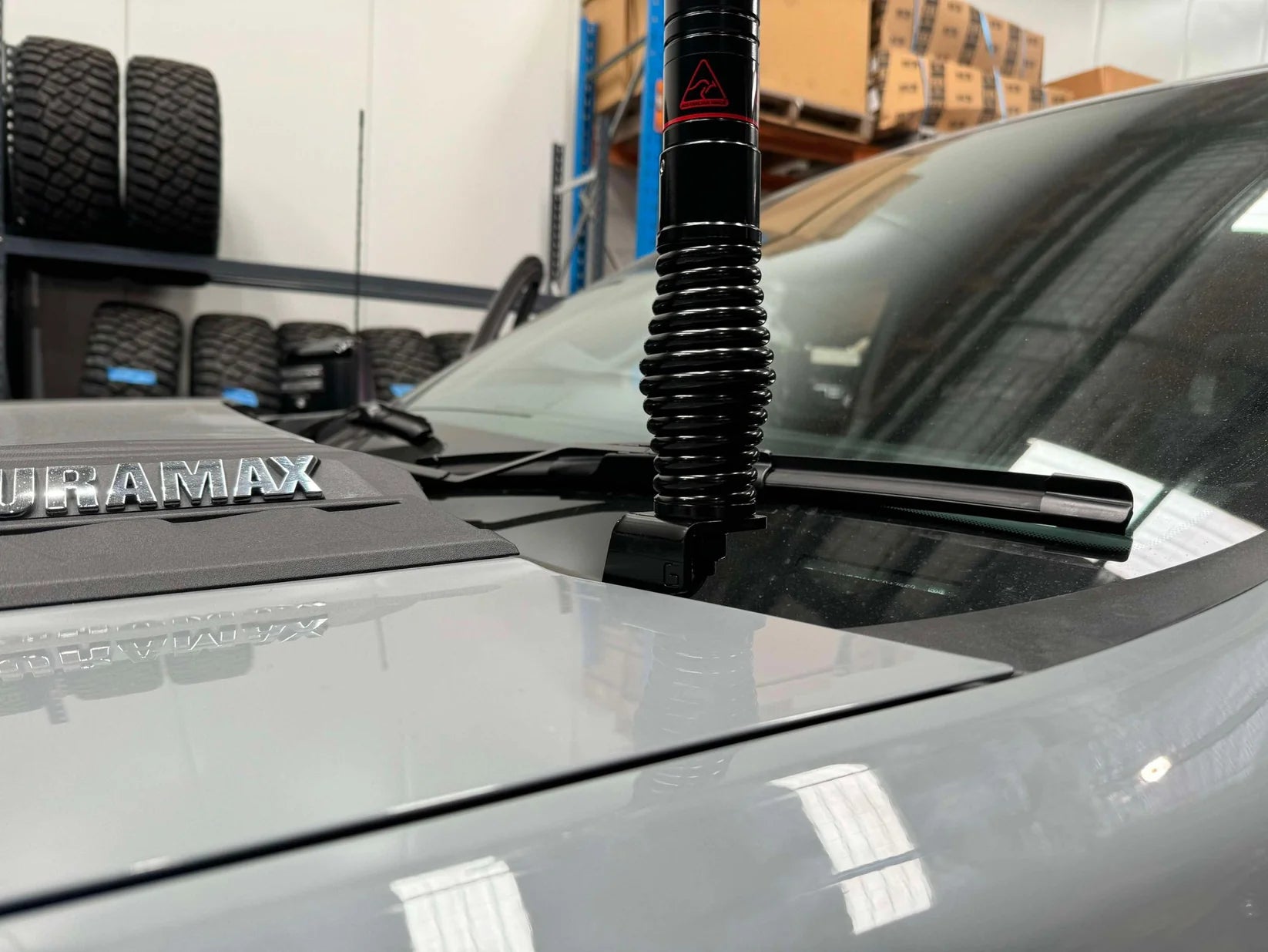 GMF 4x4 Chevrolet Silverado 2500 (2023+) Bonnet Aerial UHF Antenna Bracket (180-BB)