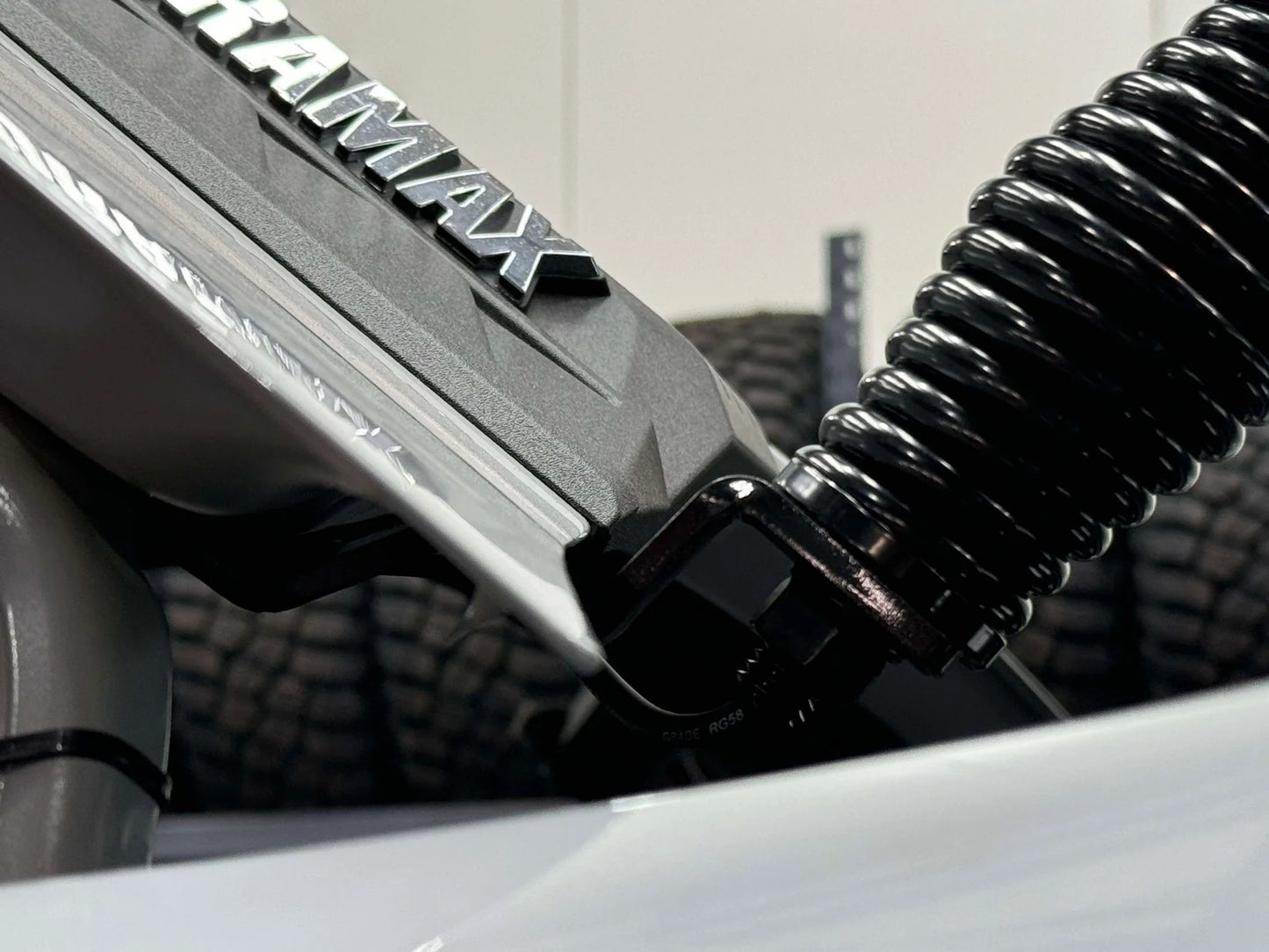 GMF 4x4 Chevrolet Silverado 2500 (2023+) Bonnet Aerial UHF Antenna Bracket (180-BB)