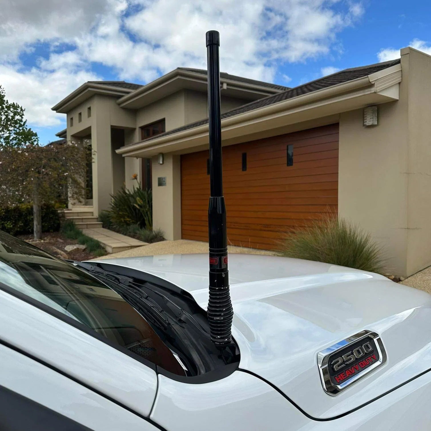 GMF4x4 BB-032 Dodge RAM 2500 6th Gen 2026+ Bonnet UHF Antenna Bracket